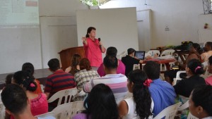 Terri Teaching in Esmeraldas